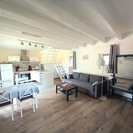 La Demoiselle Du Finistere Villa Plobannalec Buitenkant foto